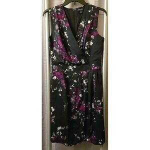 Banana Republic Floral Sleeveless‎ V-Neck Dress Black Purple White Size 4